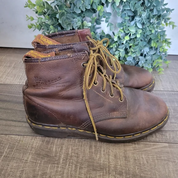 Dr. Martens | Shoes | Dr Martens Made In England Vintage  display picture 2